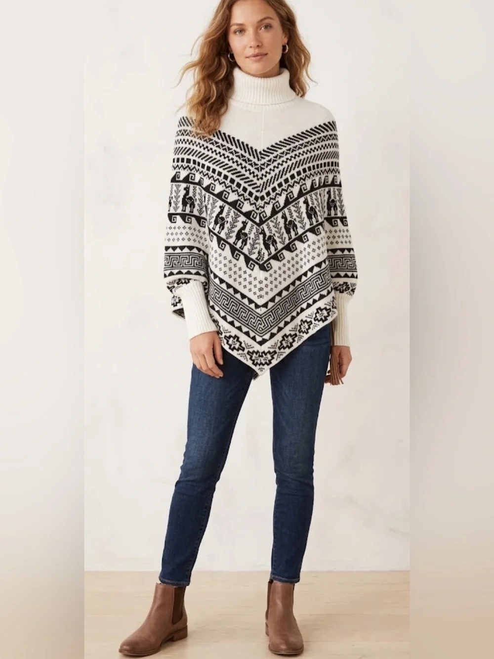 🇪🇸🐠Poncho sweater llama aztec fair isle nordic white black turtleneck